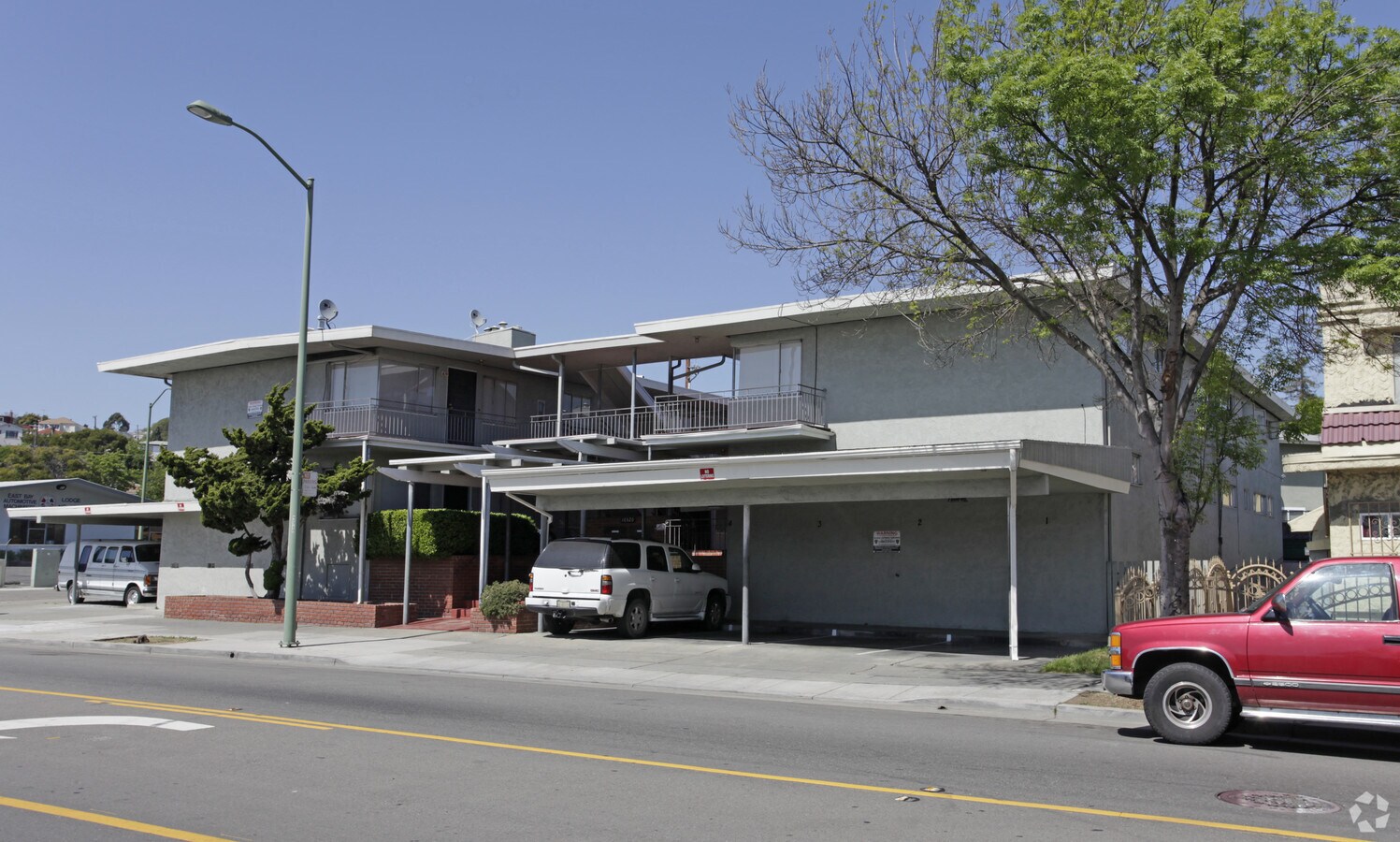 Photo - Foothill Square Apartments