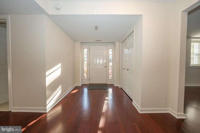 Photo - 104 Woodside Rd Townhome