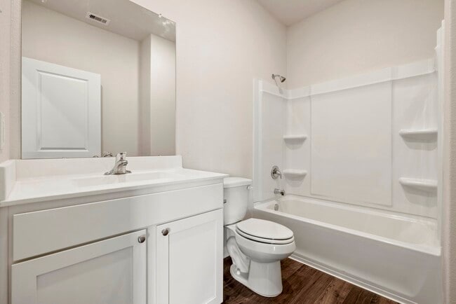 Photo - 1520 Jean Mdw Dr