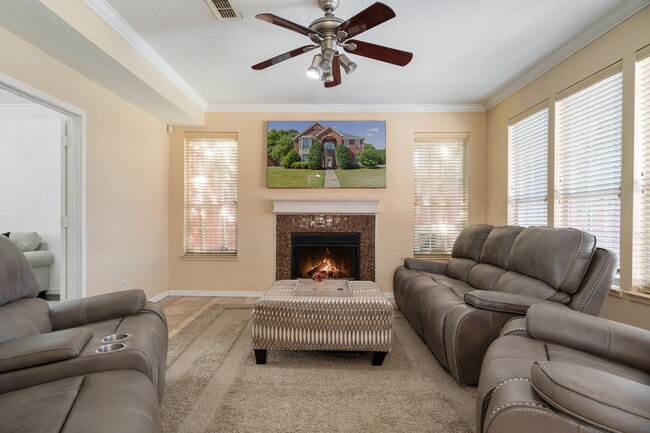 Photo - 141 Morningside Dr