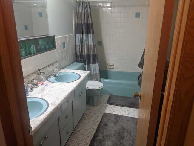 Photo - 413 S Charter St