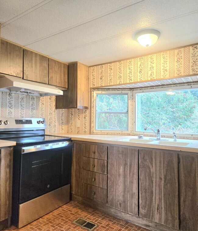 Photo - Gurol (11212 Rhody Dr #1) Unit 11212 #1