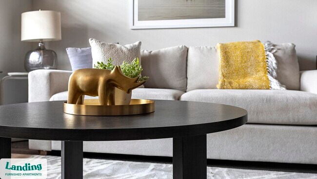 Photo - 650 S Main St Unidad 1331