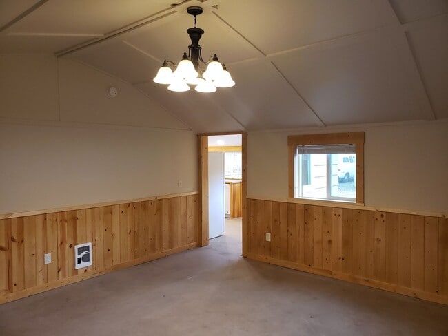 Photo - 2BDR/1BA Single-level Newly remodeled hous...