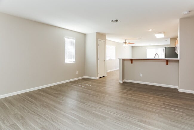 Photo - 7905 Odysseus Ave