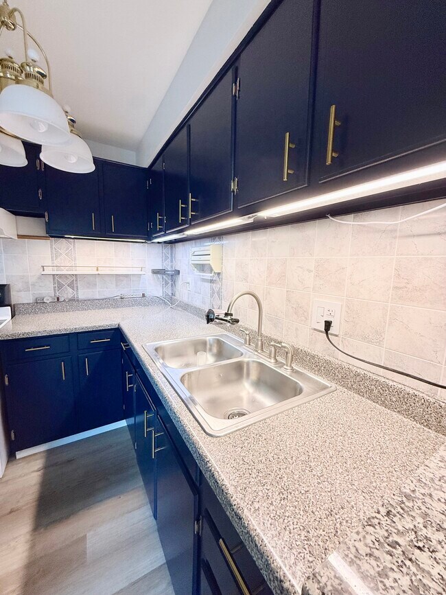 Photo - 14567 Madison Ave Unidad 609