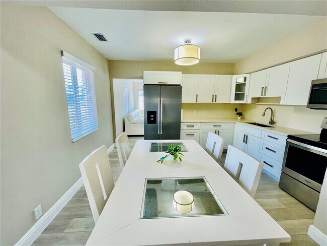 Photo - 1002 S 27th Ave