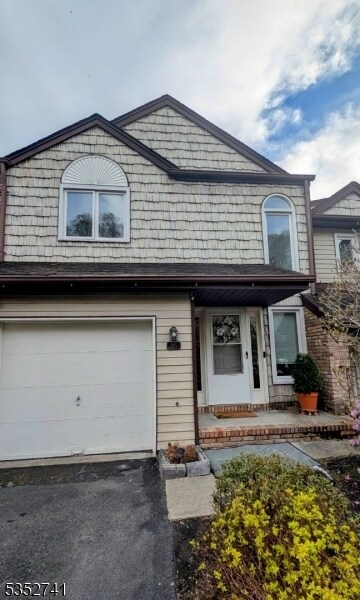 Photo - 15 Averell Dr Townhome