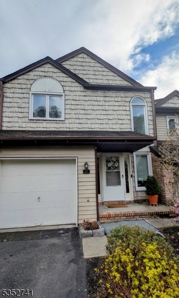 Photo - 15 Averell Dr Townhome
