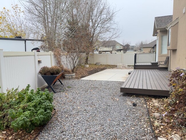 Photo - 317 W Farmside Dr