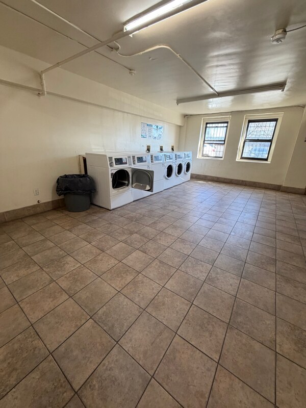 Photo - 150 S Harrison St Unidad B2