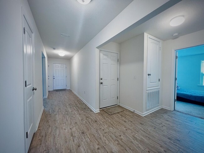 Photo - 6153 Riverbrooke Dr