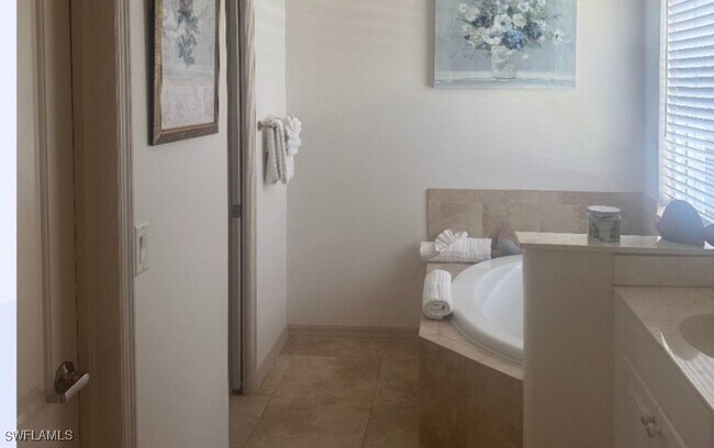 Building Photo - 333 5th St SW