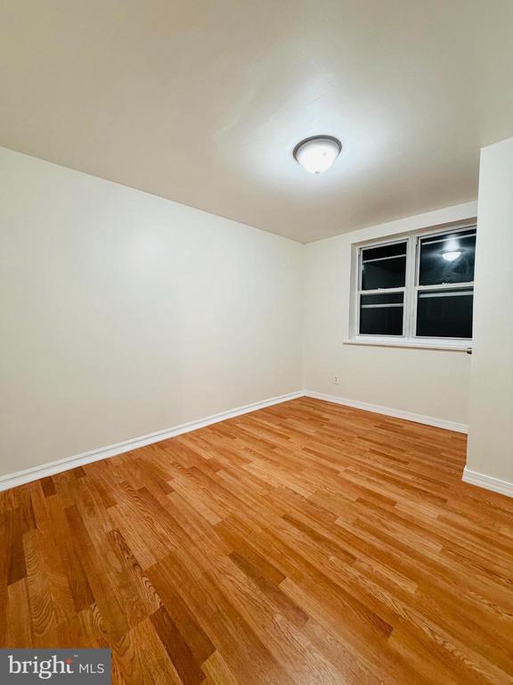 Photo - 607 E Carver St