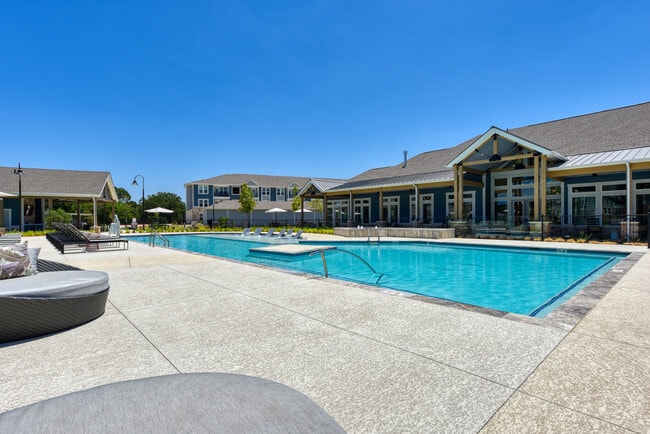 Estraya Boerne