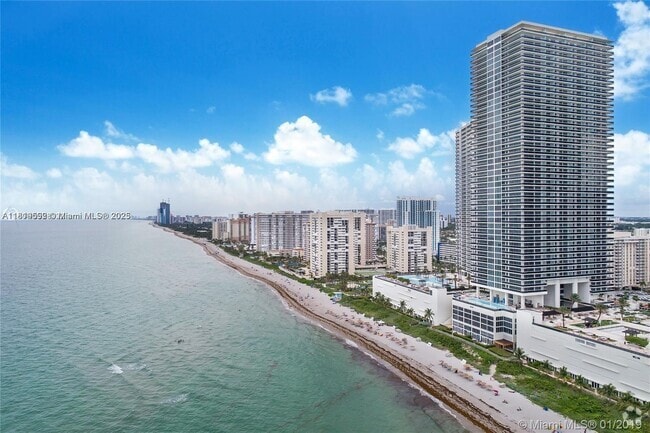 Building Photo - 1800 S Ocean Dr Unit 2309 Rental