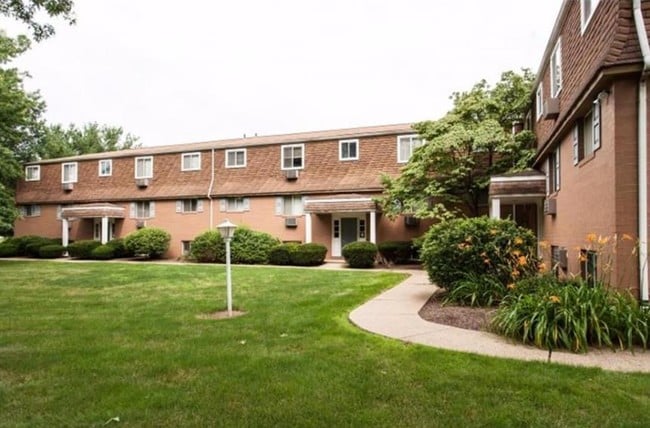 Heather Glen Apartments For Rent In Massillon Oh Forrentcom