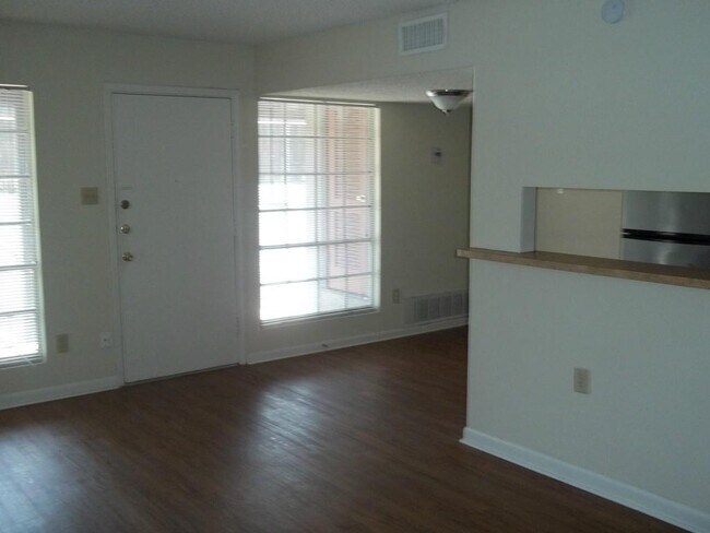 Photo - 4709 Harmon Ave Unit 316