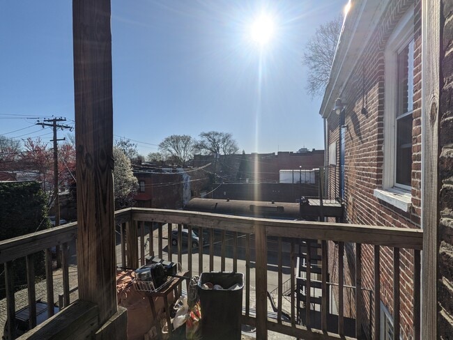 Building Photo - 404 W Broad St Unit 304 Rental