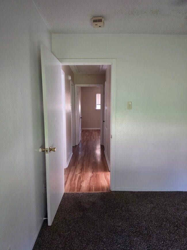 middle hall way