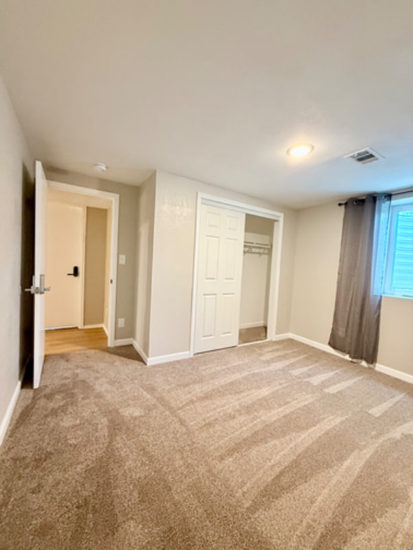 Building Photo - 1601 27th Ave Rental
