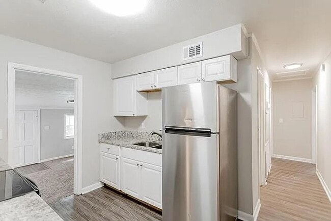 Photo - 806 Wright Dr
