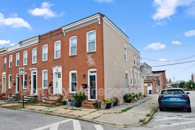 Photo - 1700 Byrd St