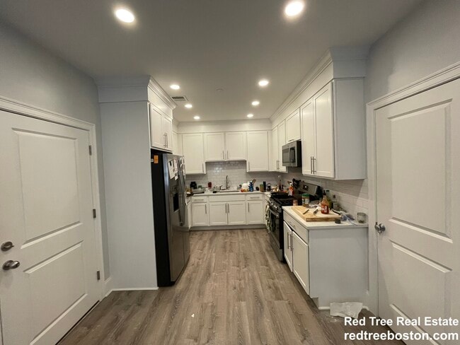 Photo - 120 Kenrick St