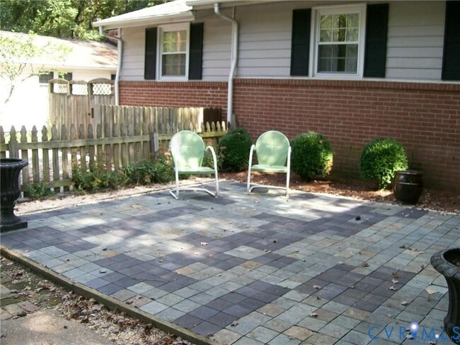 Photo - 1243 Peck Rd