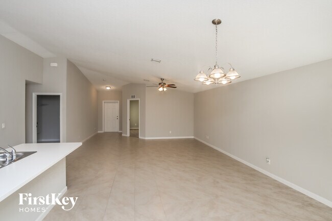 Photo - 1525 Talbott St