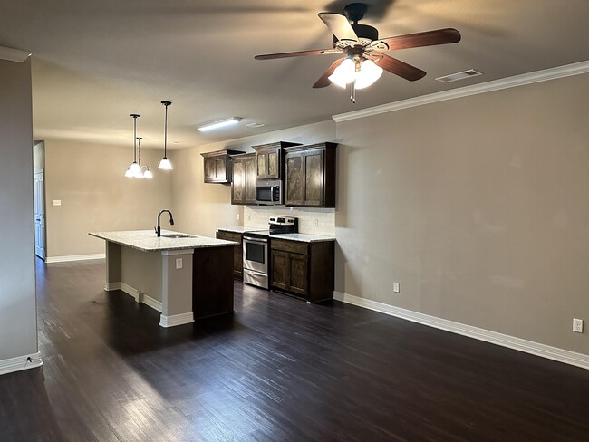 Photo - 507 Baylor Dr Townhome