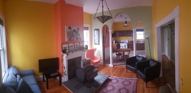 Building Photo - 2 Washington Ct