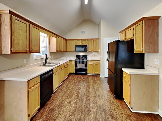 Photo - 111 Lexington Parke Dr
