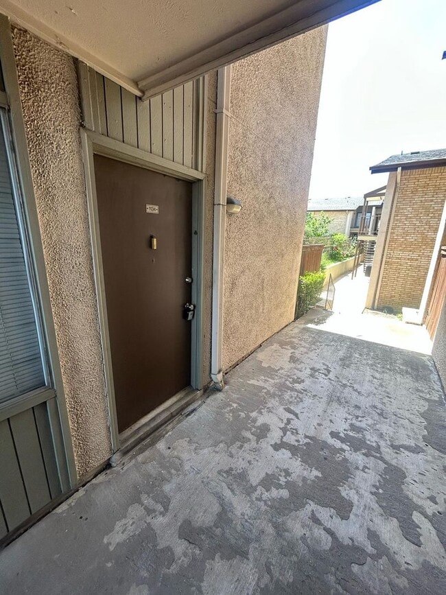 Photo - 12824 Midway Rd