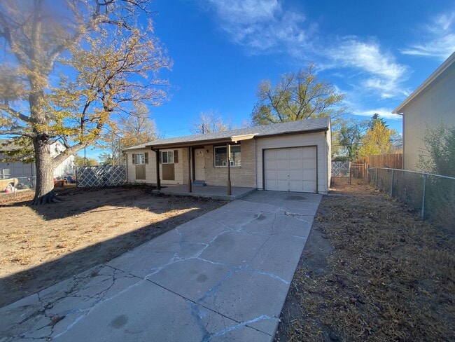 Building Photo - single family home