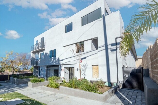 7341 Valmont St Unit 103