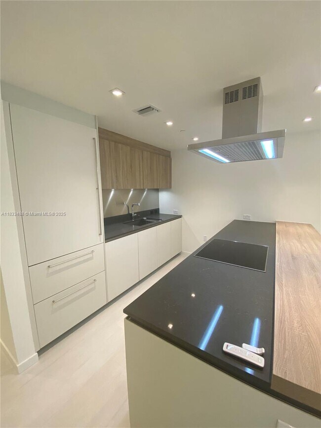 Photo - 1000 Brickell Plaza Condo Unit 2707