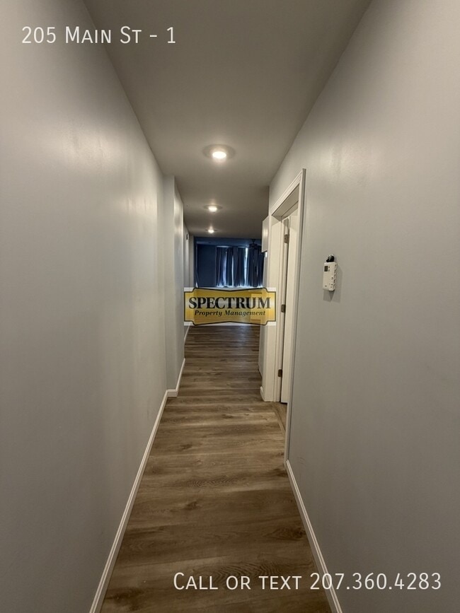 Photo - 205 Main St Unit 1