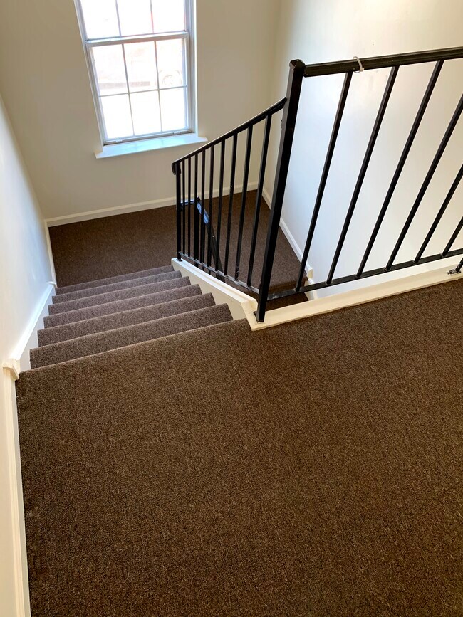 Photo - 4 Drexel Ave Unidad B