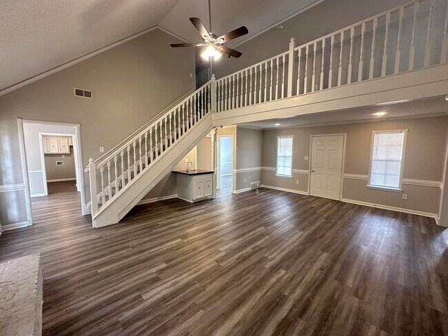 Photo - 4627 Chelwood Dr