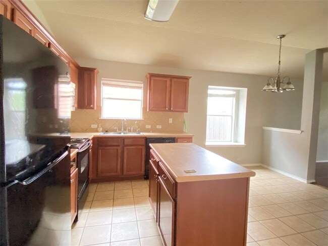 Photo - 321 Altamont St