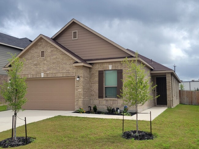 Building Photo - Dove Creek