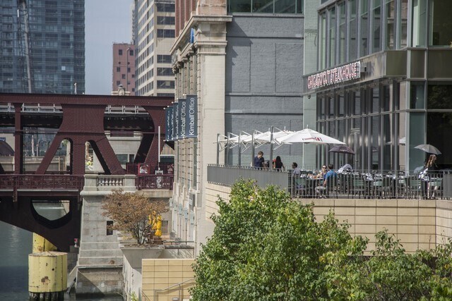 Photo - 845 N Kingsbury St Unidad 502