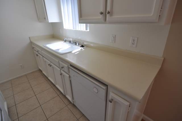 Photo - 5340 Whitsett Ave Unidad 01