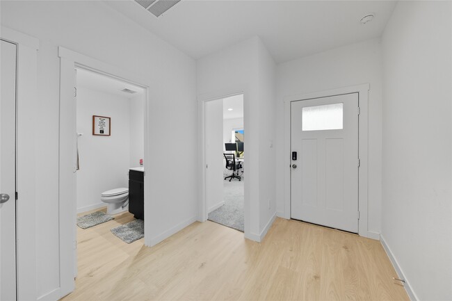 Photo - 1638 Westway Dr