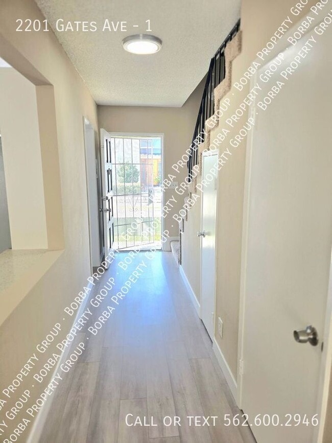 Photo - 2201 Gates Ave