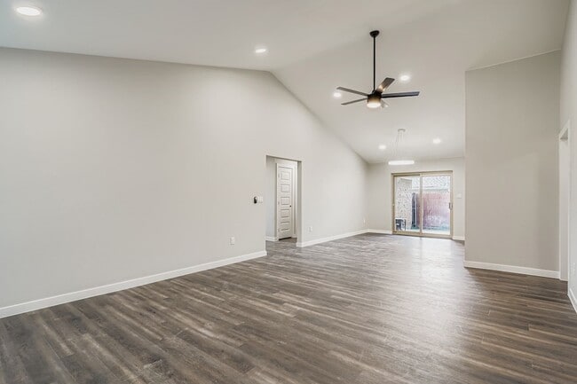 Photo - 3809 Misty Meadow Dr
