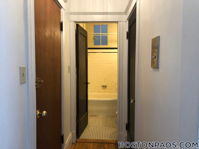 Photo - 349 Pleasant St Unit B1-9