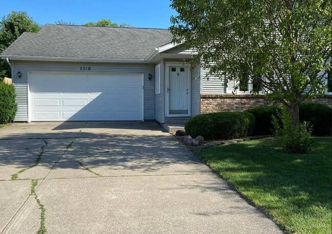 Photo - 2316 Austin Dr