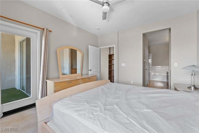 Building Photo - 1012 Domnus Ln Unit 205